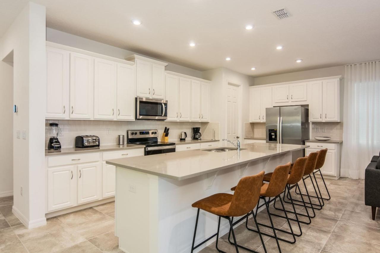 Brand New 9 Bedrooms House With Private Pool, Star Wars Game Room, Theme Rooms And Lake View Sa2145 Kissimmee Exterior photo